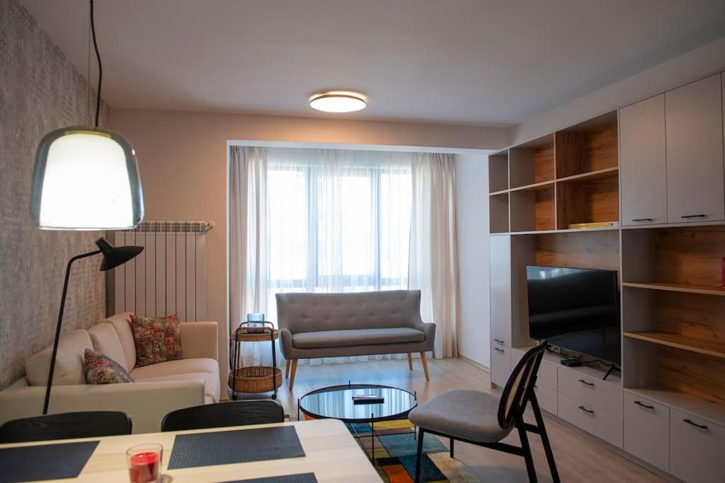 New York: A Spacious Modern Apartment With Parking София Экстерьер фото